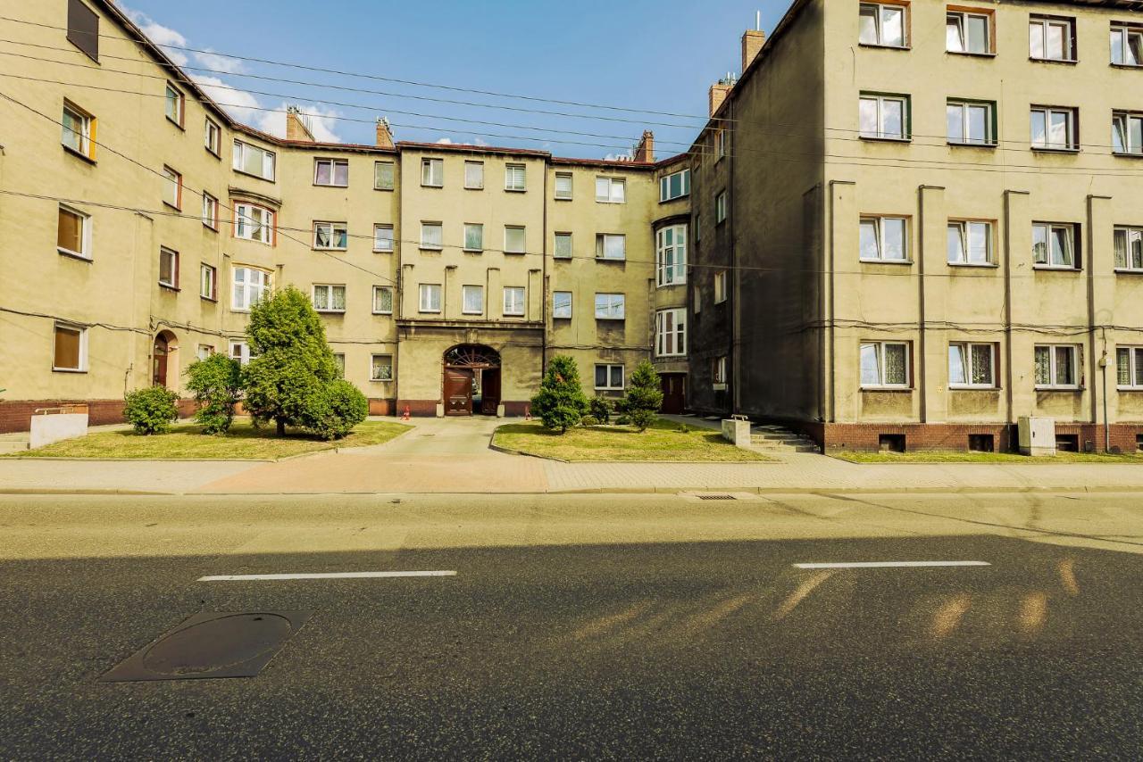 Stylowy Apartament カトヴィツェ エクステリア 写真